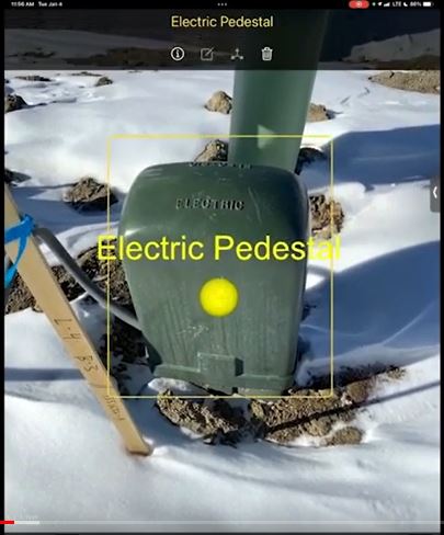 Batty electric pedestal